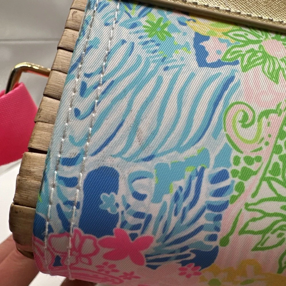 Lilly Pulitzer Wicker Wine Basket Rattan Cheek To Cheek Strap Carrier Floral